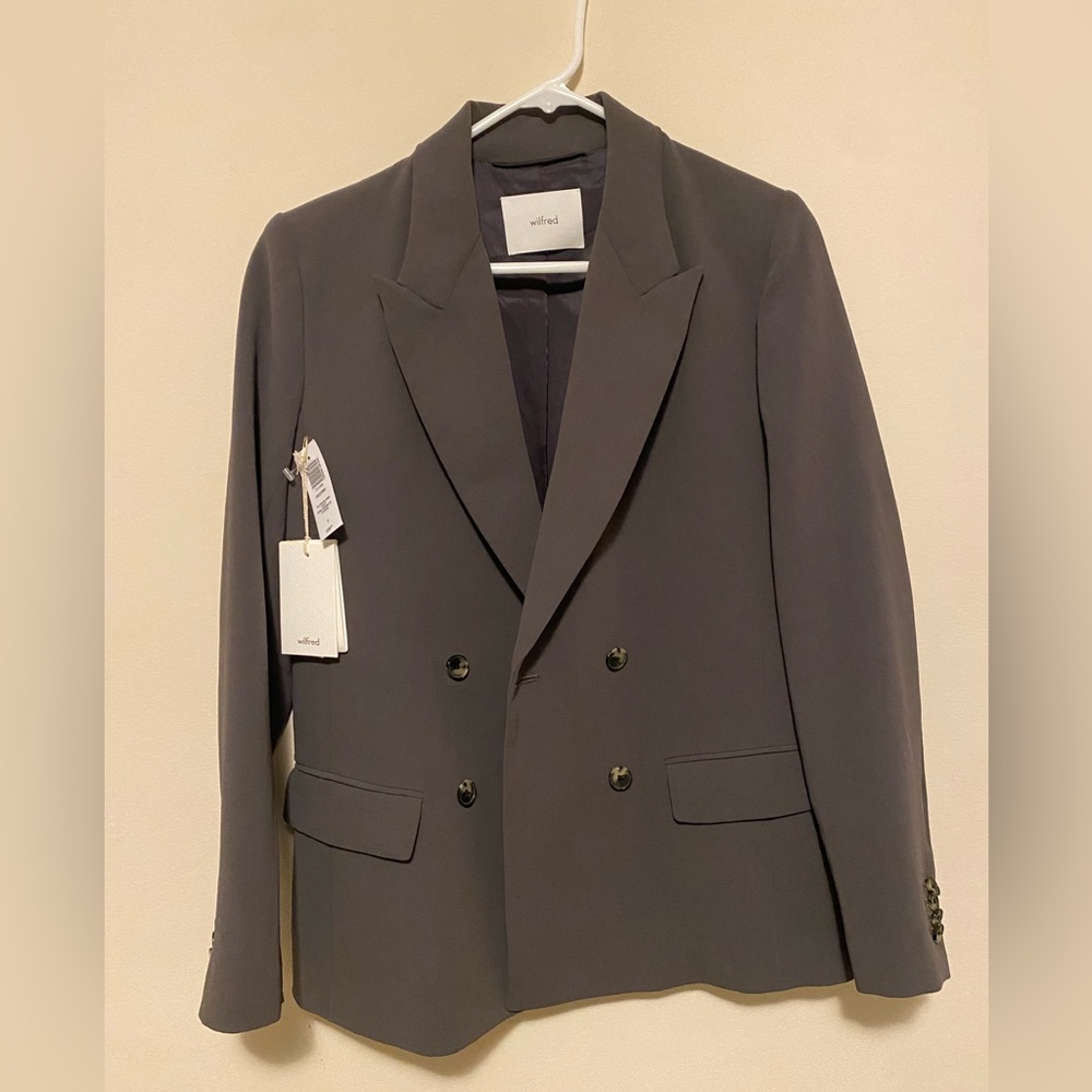 Aritzia Wilfred destiny blazer BNWT - size 0